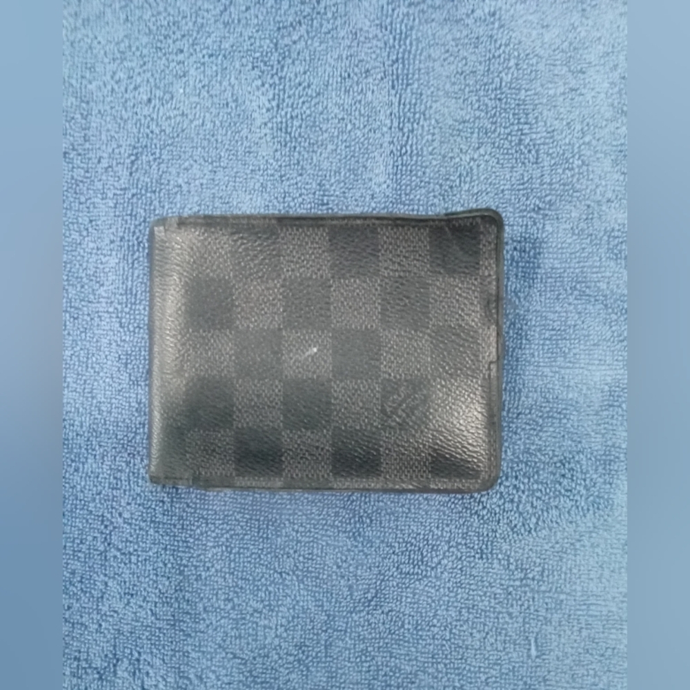 Louis Vuitton Mens Wallet